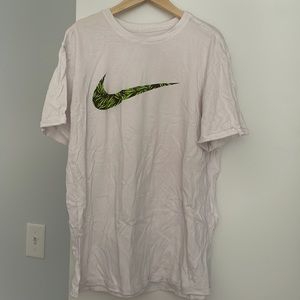 Nike T-Shirt